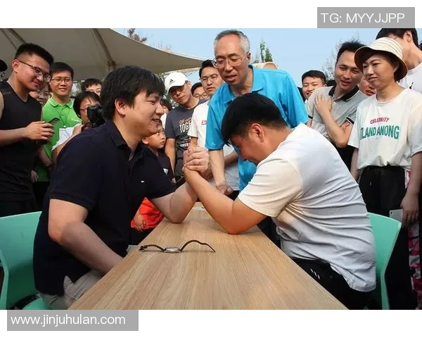 跛脚球星逆境崛起追逐绿茵梦想的人生励志传奇故事